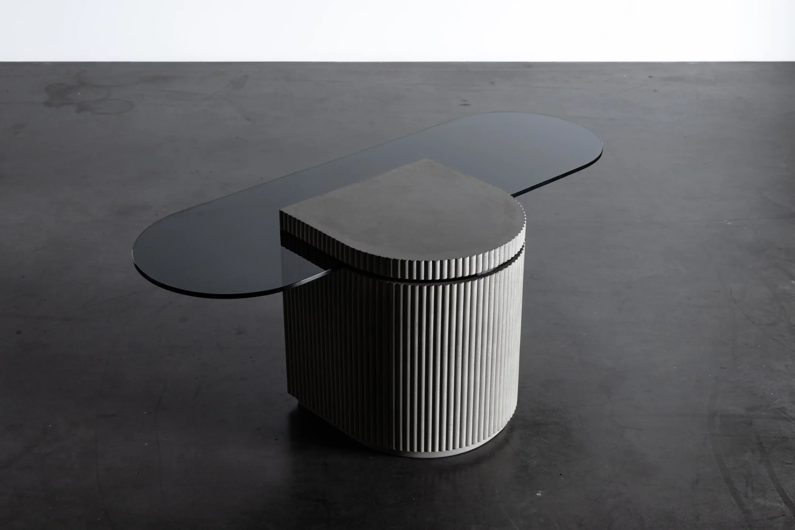 Strut concrete and glass coffee table by Bertrand Jayr, brutalist design — Lyon Béton
